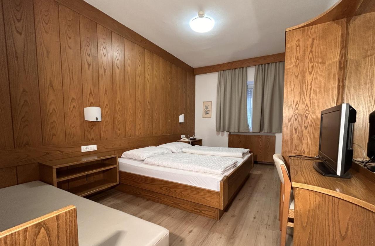 Roter Adler Hotel Caldaro Kültér fotó