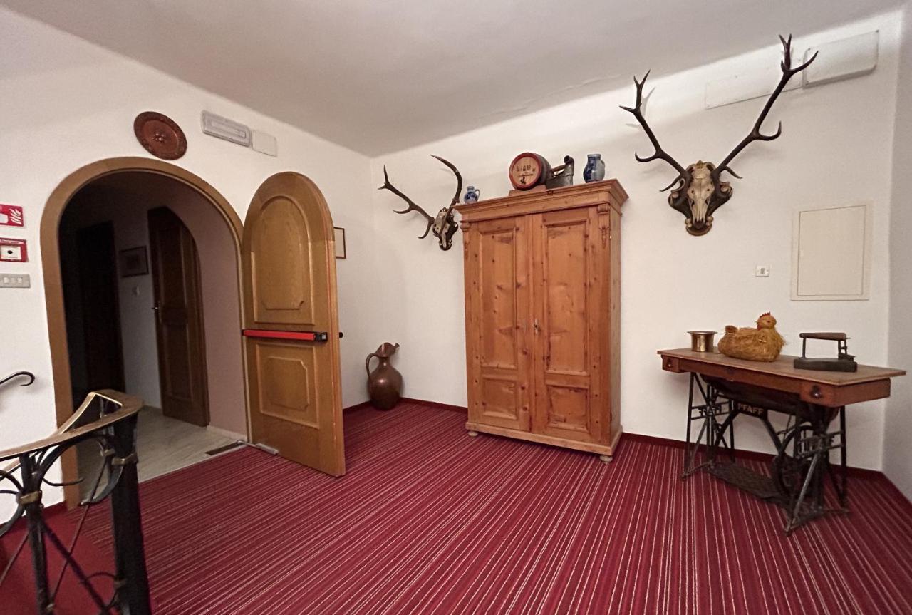 Roter Adler Hotel Caldaro Kültér fotó