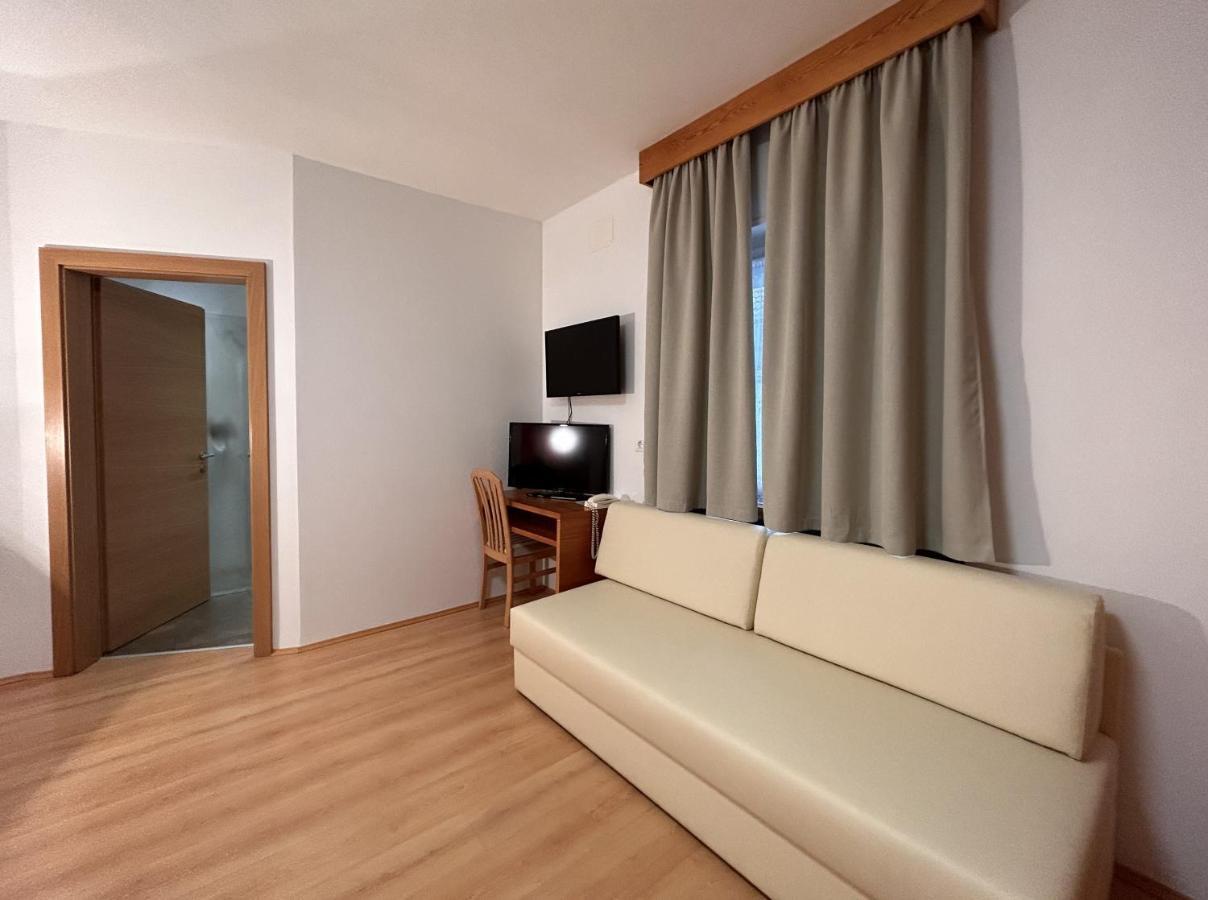 Roter Adler Hotel Caldaro Kültér fotó