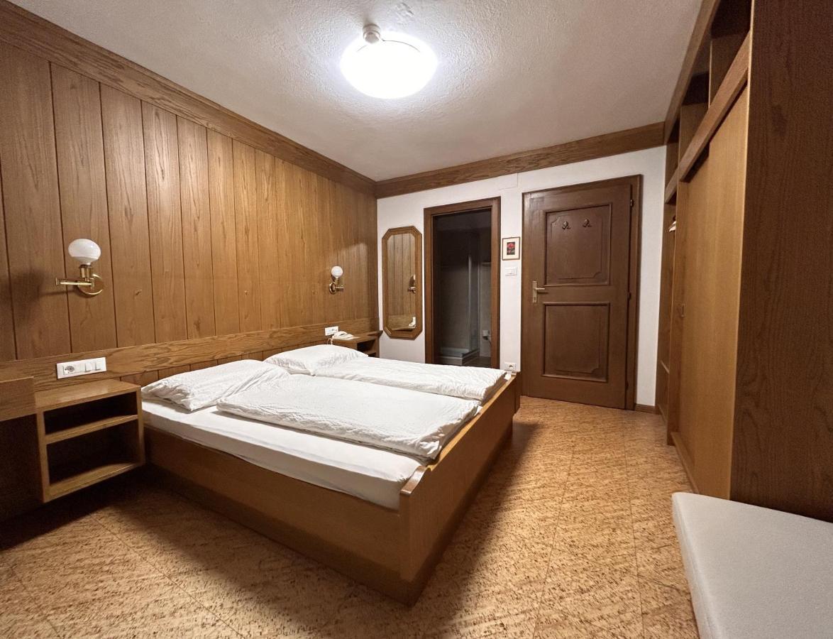 Roter Adler Hotel Caldaro Kültér fotó